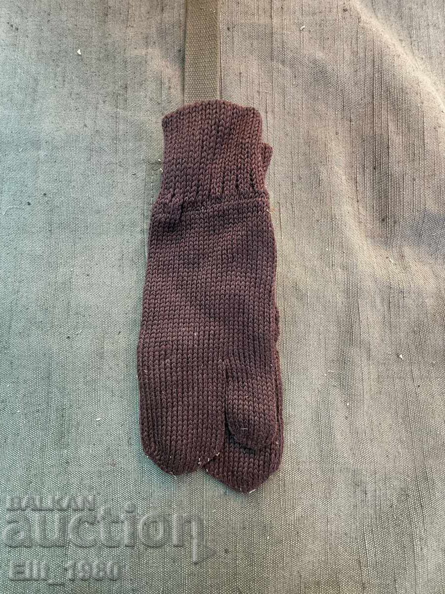 Mănuși de lână pentru soldați cu preț € 8.00 | 15.65 BGN