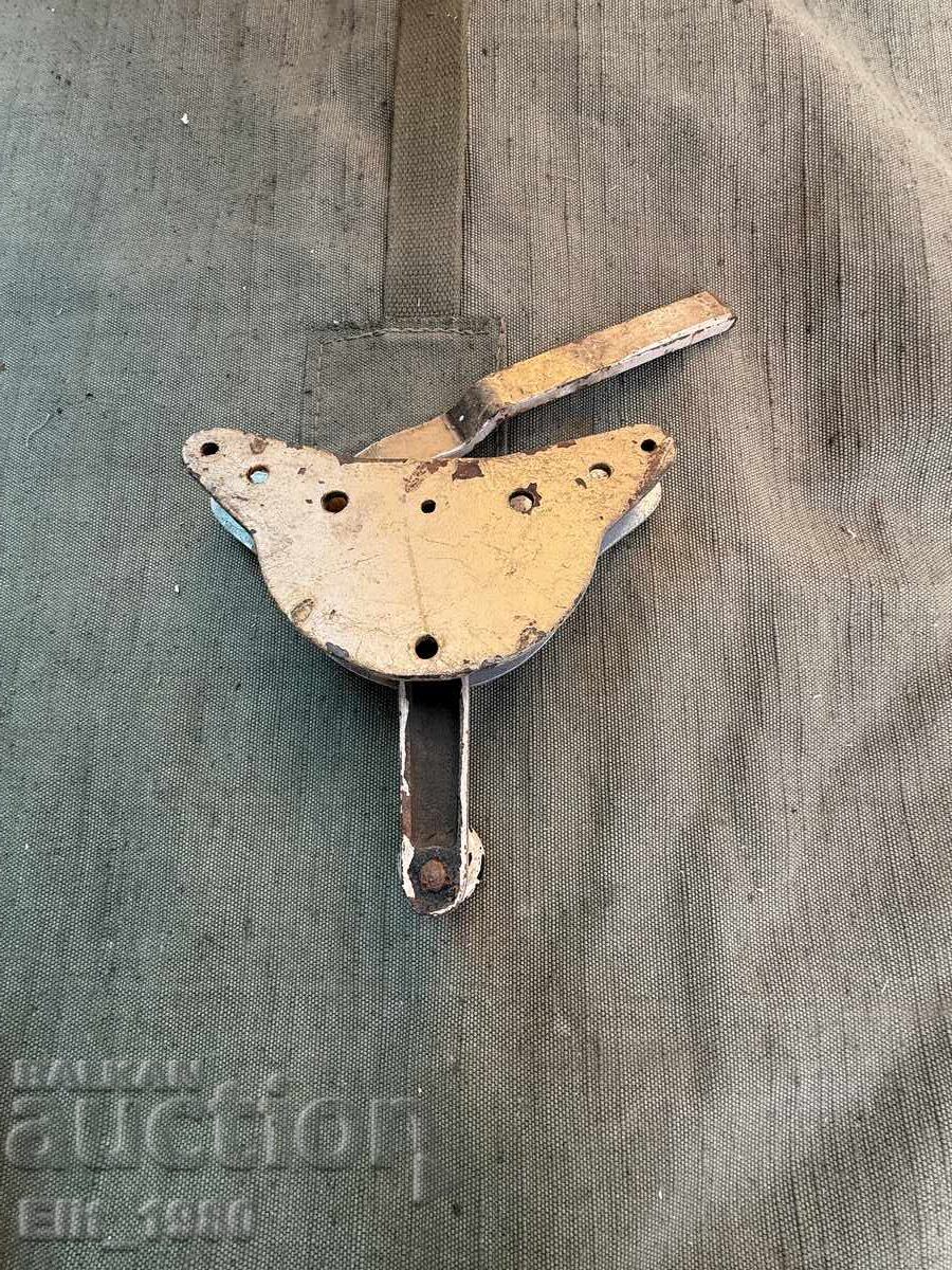 Frână de mână de urgență pentru tren cu preț € 30.00 | 58.67 BGN