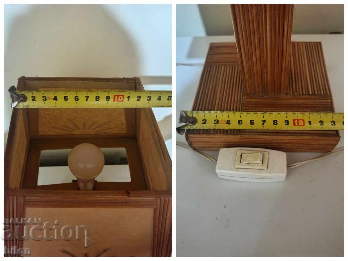 Интересна Стара Дървена Настолна Лампа - 7 Интересна Стара Дървена Настолна Лампа - 7