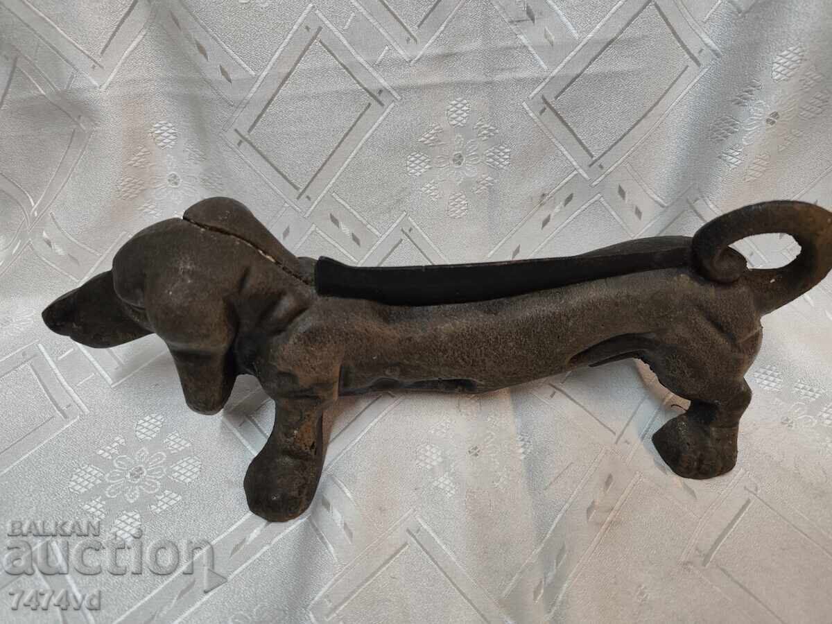 Παλιά, στιβαρή, μαντεμένια σκαλιστήρα παπουτσιών σκύλος 1900 - 5 Παλιά, στιβαρή, μαντεμένια σκαλιστήρα παπουτσιών σκύλος 1900 - 5