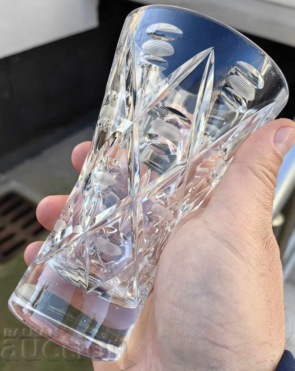 Auction  OLD CRYSTAL GLASS VASE