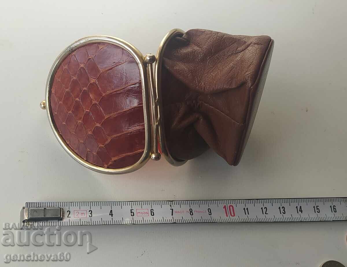 Δημοπρασία Σπάνια εύρεση πορτοφολιού για κέρματα από δέρμα φιδιού Δημοπρασία Σπάνια εύρεση πορτοφολιού για κέρματα από δέρμα φιδιού