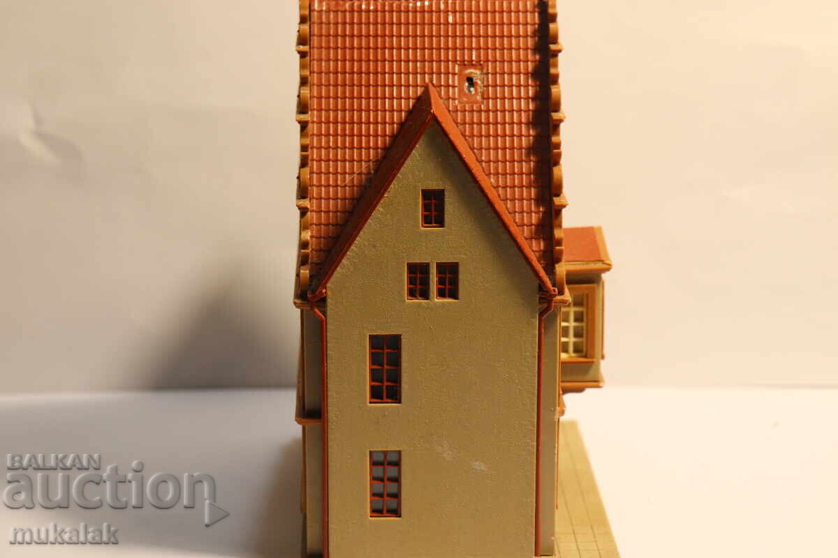 FALLER? KIBRI? H0 1/87 Building Garage House Wagon Train Railway with price € 2.70 | 5.28 BGN FALLER? KIBRI? H0 1/87 Building Garage House Wagon Train Railway with price € 2.70 | 5.28 BGN