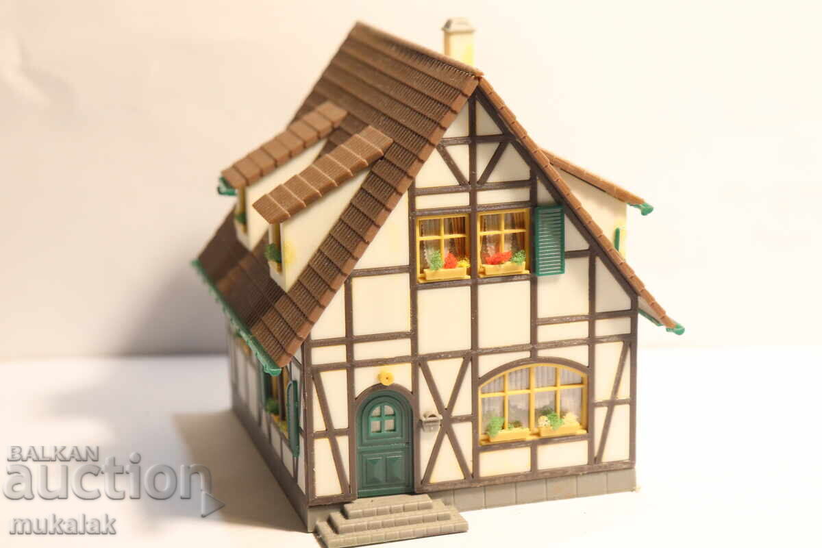 FALLER? KIBRI?   H0 1/87 СГРАДА ГАРА КЪЩА   ВАГОН  ВЛАК  ЖП с цена € 3.00 | 5.87 лв.