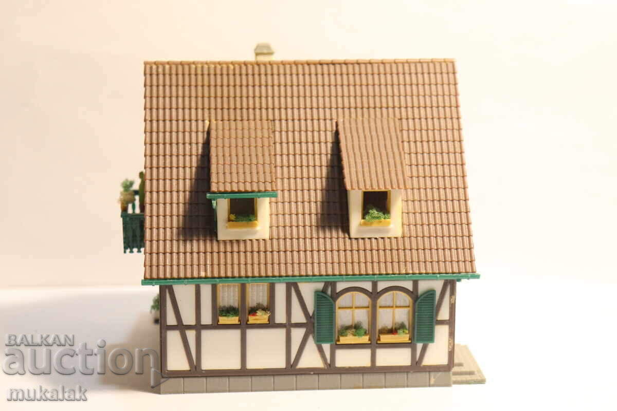 Аукцион FALLER? KIBRI?   H0 1/87 СГРАДА ГАРА КЪЩА   ВАГОН  ВЛАК  ЖП