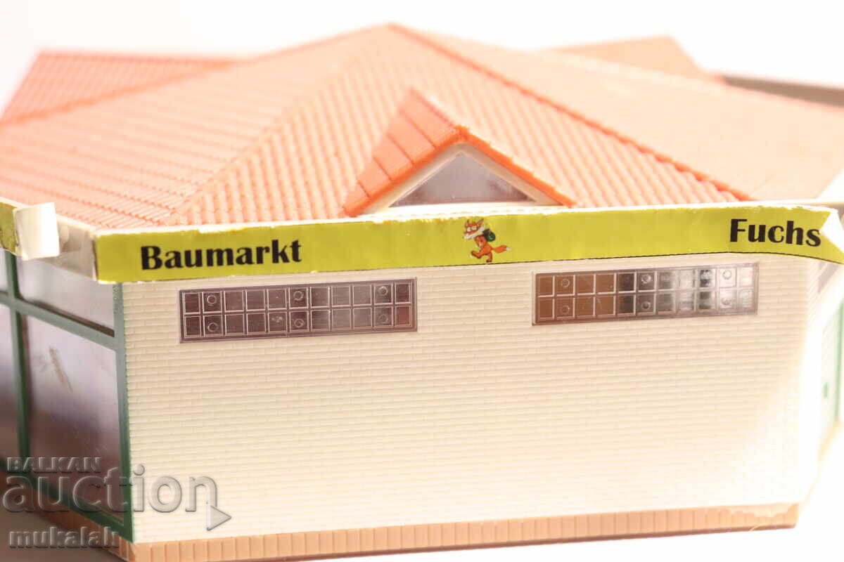 Delivery of FALLER? KIBRI? H0 1/87 Building Garage House Wagon Train Railway Delivery of FALLER? KIBRI? H0 1/87 Building Garage House Wagon Train Railway