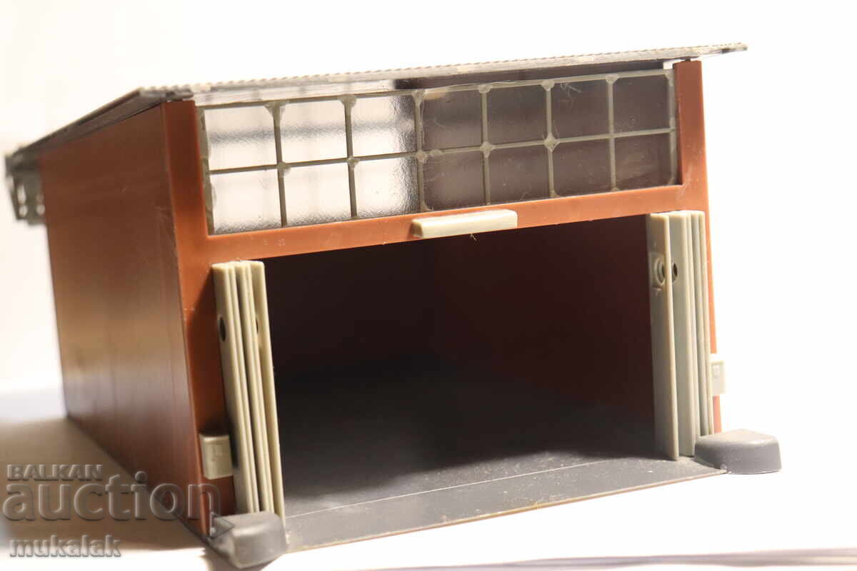 Аукцион FALLER? KIBRI?   H0 1/87 СГРАДА СЕРВИЗ ХАЛЕ  ВАГОН  ВЛАК  ЖП