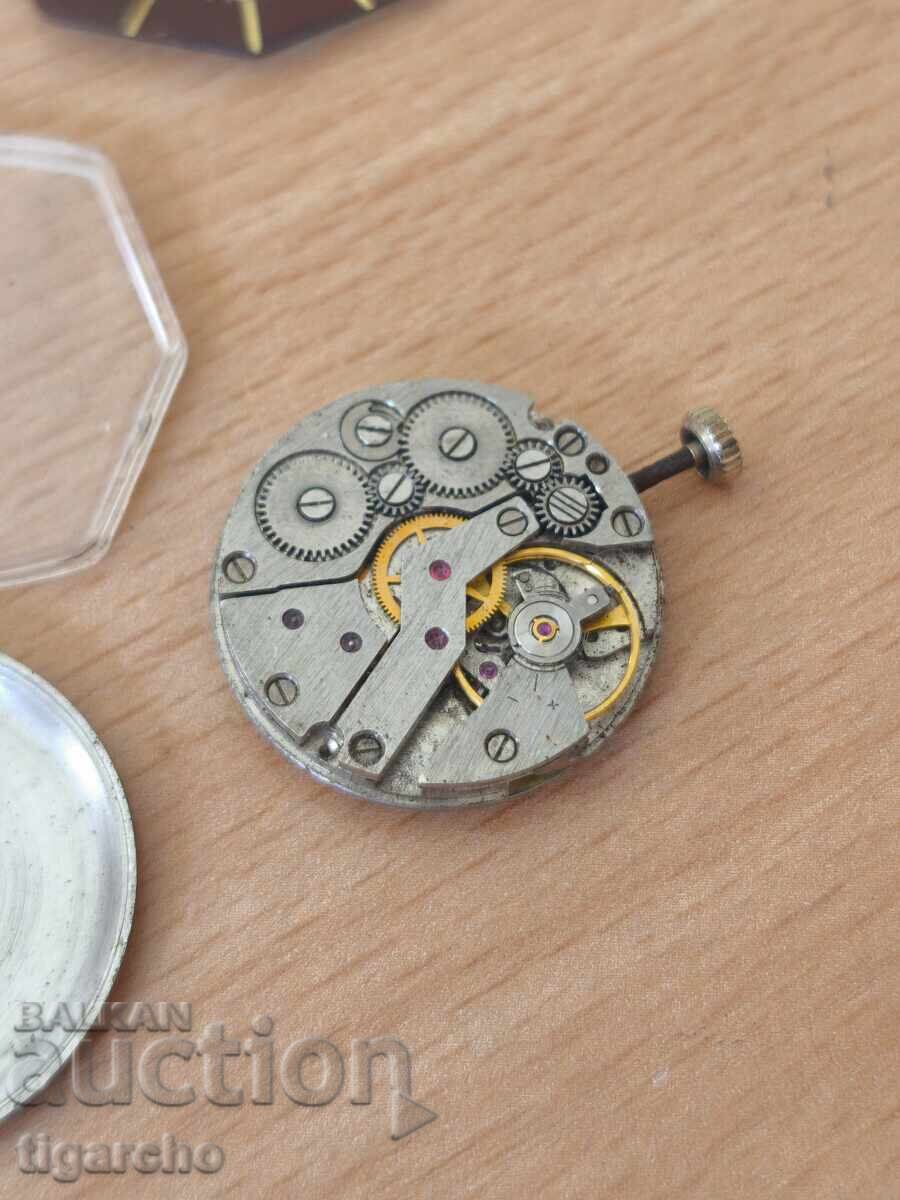 Доставка на Механизъм за часовник Слава Доставка на Механизъм за часовник Слава