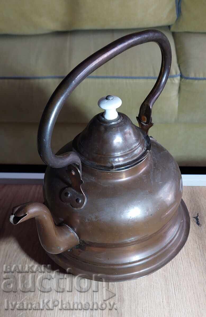 Licitație Ceainic de miere mare pentru cunoscători Licitație Ceainic de miere mare pentru cunoscători