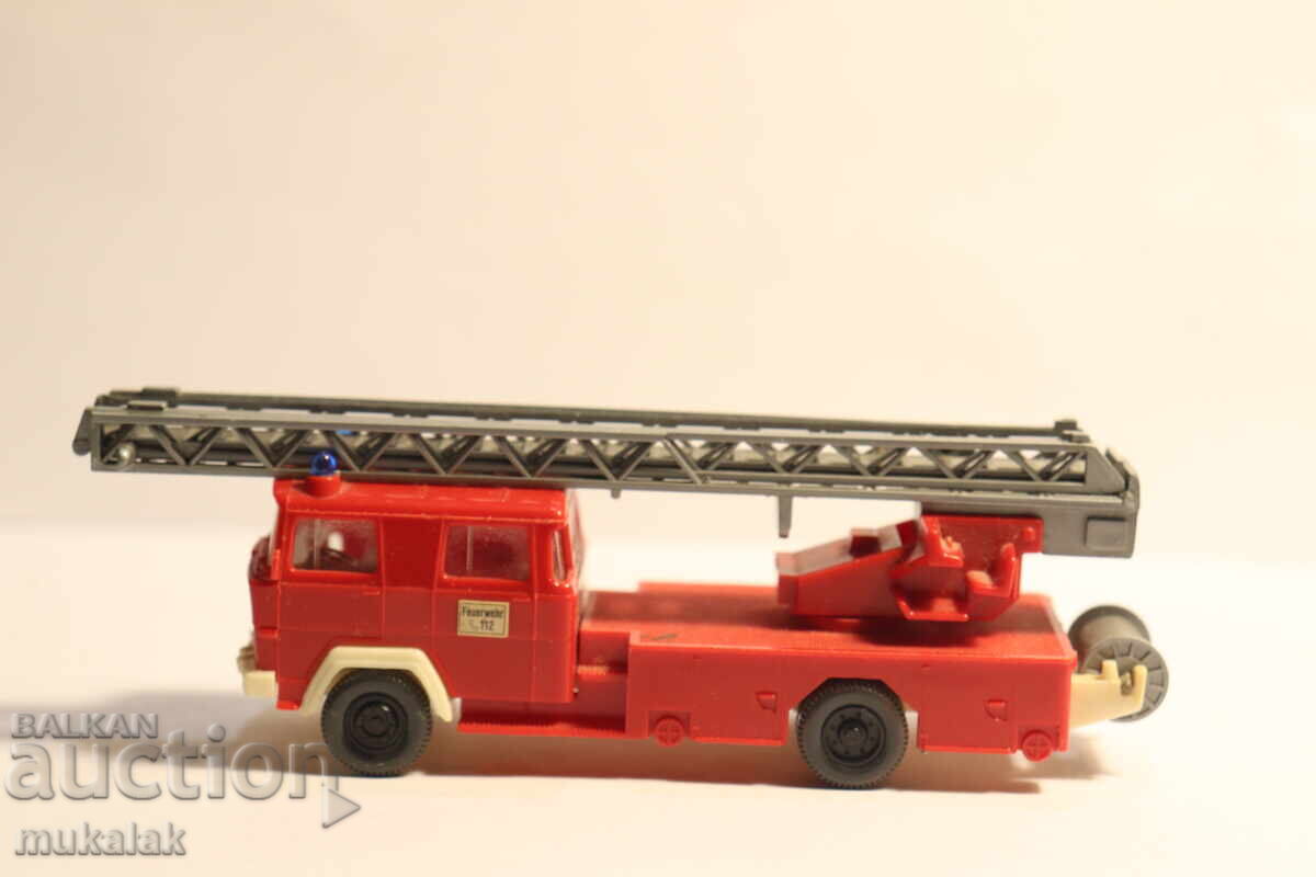 WIKING  1:87 H0  MAGIRUS  ПОЖАРНА  КАМИОН  МОДЕЛ КОЛИЧКА