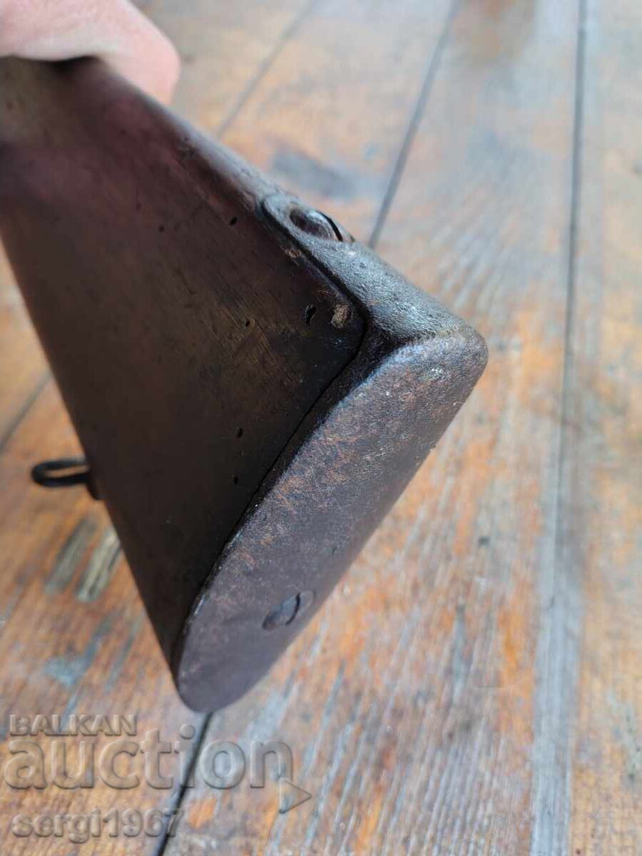 Delivery of Stock (as in firearm stock) Delivery of Stock (as in firearm stock)