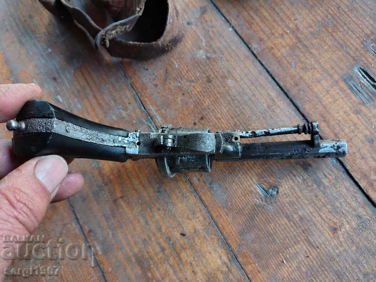 Un revolver vechi - 5