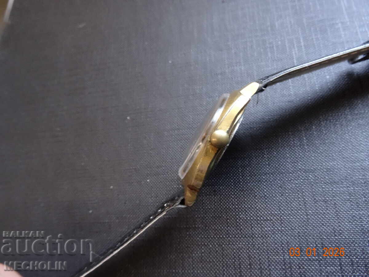 Auction RUSSIAN WATCH LUCH 23 JEWELS FLIGHT DE LUXE 2 GOLD-PLATED Auction RUSSIAN WATCH LUCH 23 JEWELS FLIGHT DE LUXE 2 GOLD-PLATED