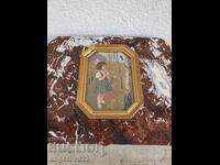 Αναπαραγωγή σε όμορφο ξύλινο σκελετό με γυαλί!