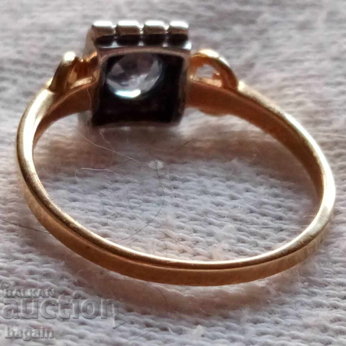 Ασημένιο δαχτυλίδι με aquamarine και επιχρύσωση με τιμή € 31.00 | 60.63 BGN Ασημένιο δαχτυλίδι με aquamarine και επιχρύσωση με τιμή € 31.00 | 60.63 BGN