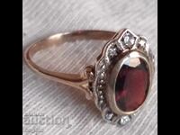 Ασημένιο δαχτυλίδι με μεγάλο γρανάτη και ζιργκόν