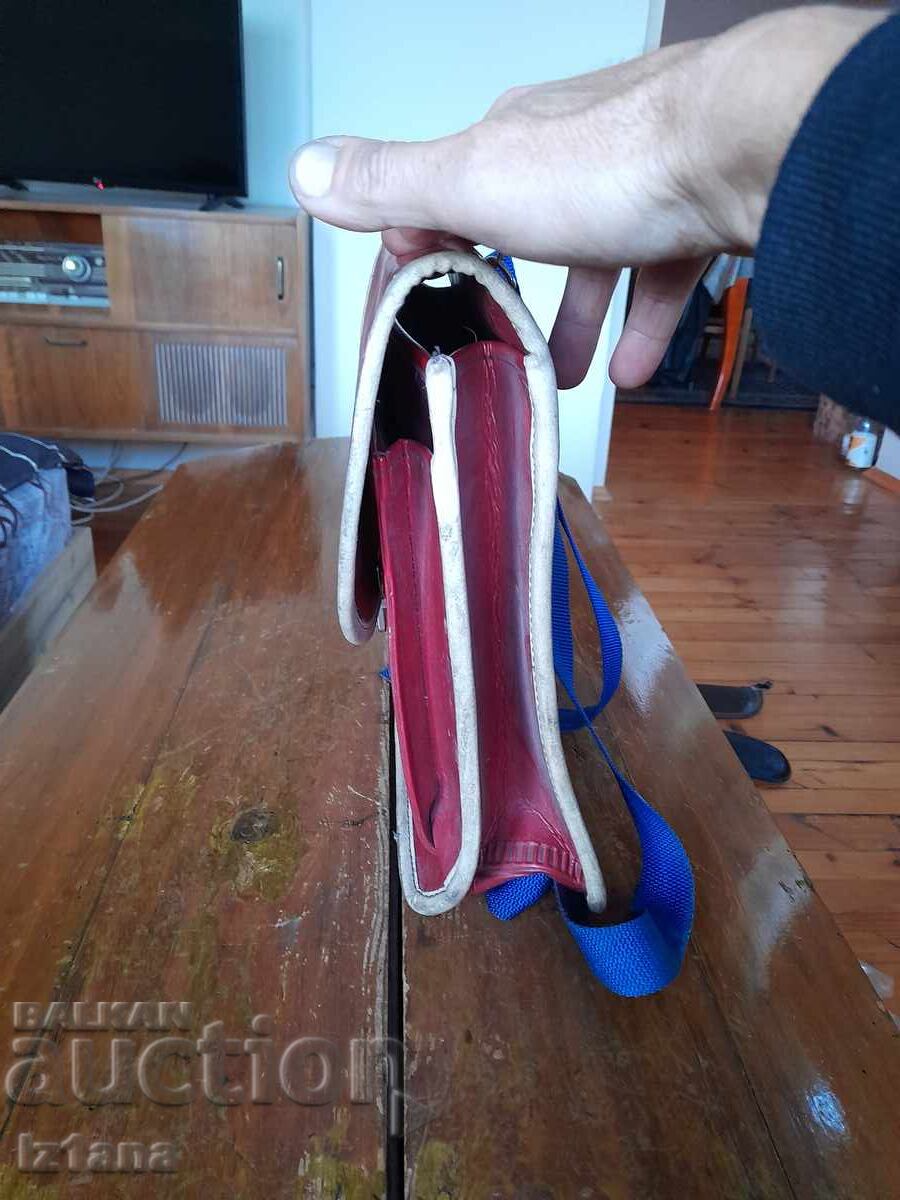 Auction  Old school bag