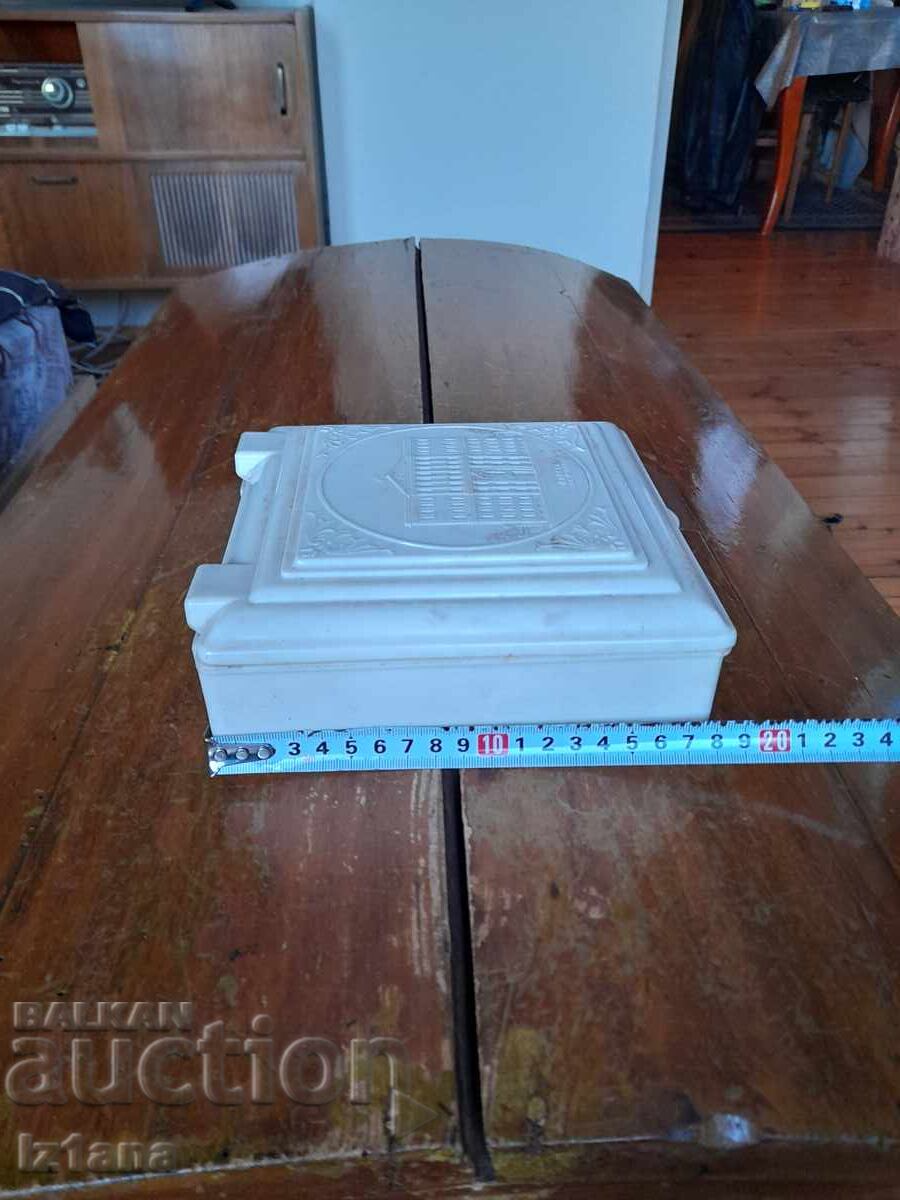 Licitație Cutie veche rusească Licitație Cutie veche rusească