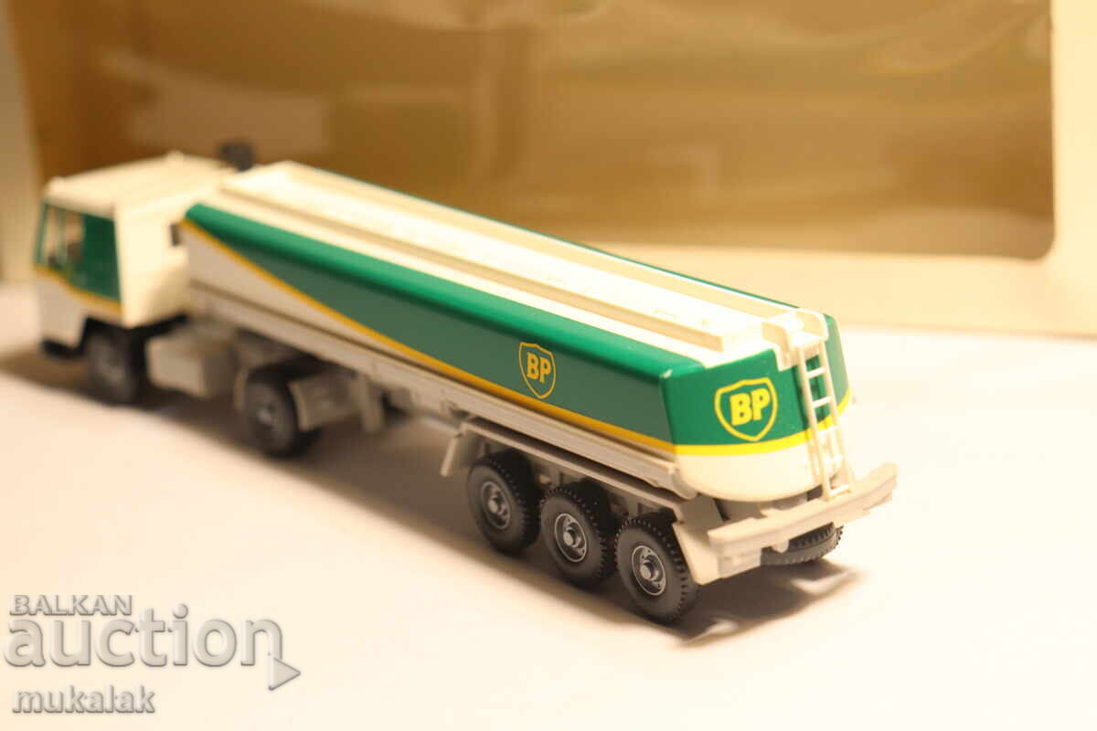 Доставка на WIKING 1:87 H0 VOLVO BP ЦИСТЕРНА ТИР МОДЕЛ КАМИОН Доставка на WIKING 1:87 H0 VOLVO BP ЦИСТЕРНА ТИР МОДЕЛ КАМИОН