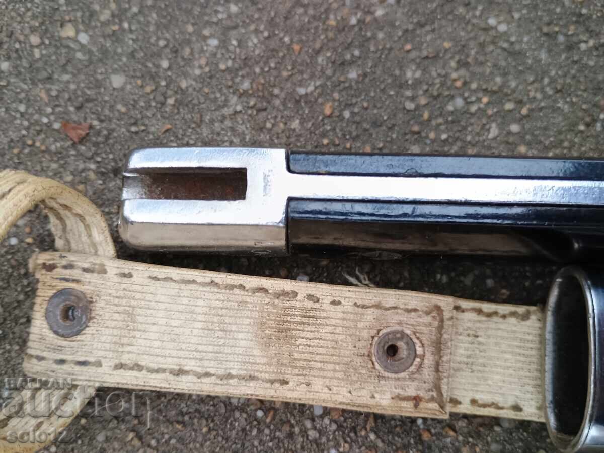 Old knife for daily use - 6