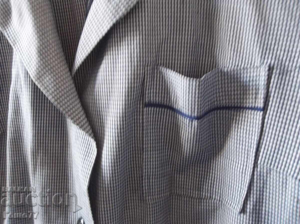 Παράδοση Μια ποδιά Παράδοση Μια ποδιά