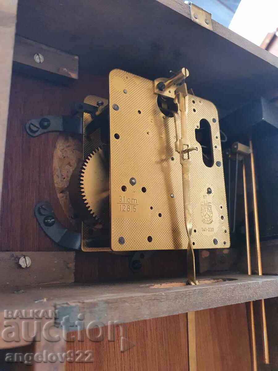 Livrarea Frumos ceas de perete german FRANZ HERMLE Livrarea Frumos ceas de perete german FRANZ HERMLE