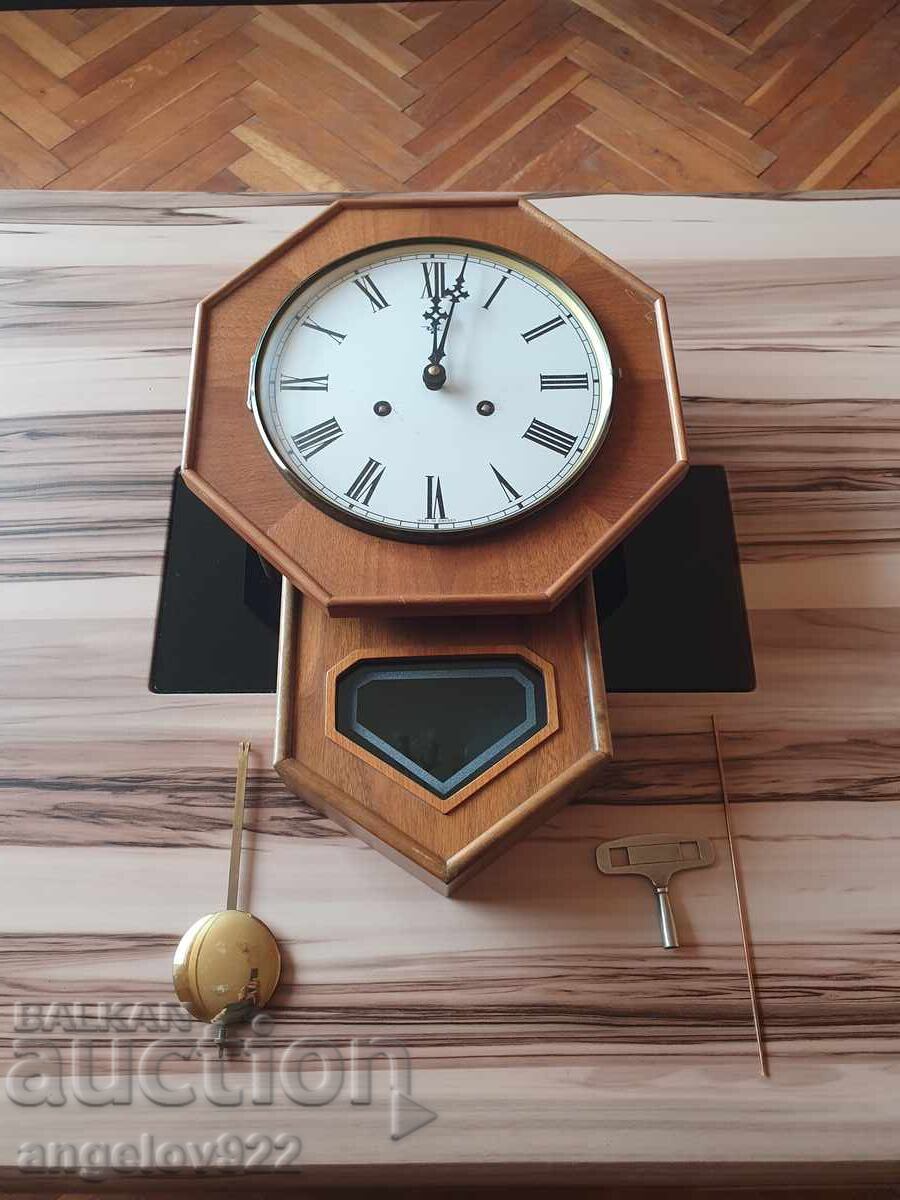 Frumos ceas de perete german FRANZ HERMLE Frumos ceas de perete german FRANZ HERMLE