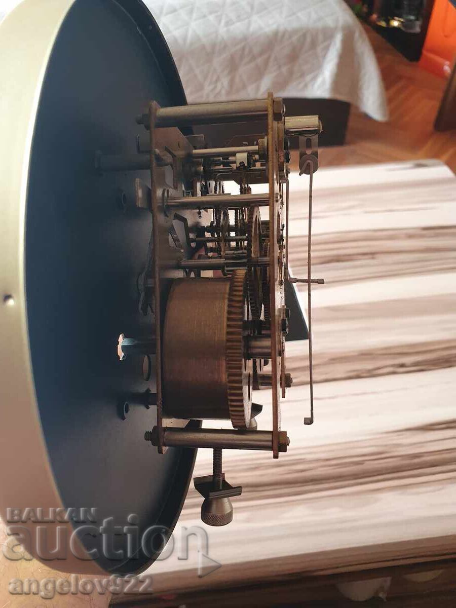 Delivery of Beautiful Swedish WESTERSTRAND wall clock