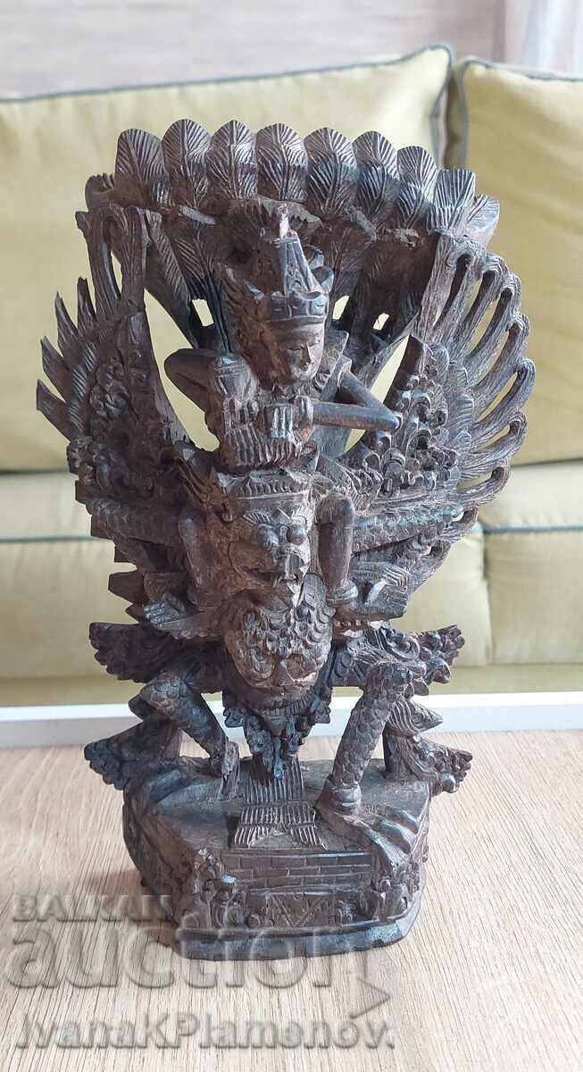 Sculptură în lemn masiv pentru cunoscători Sculptură în lemn masiv pentru cunoscători