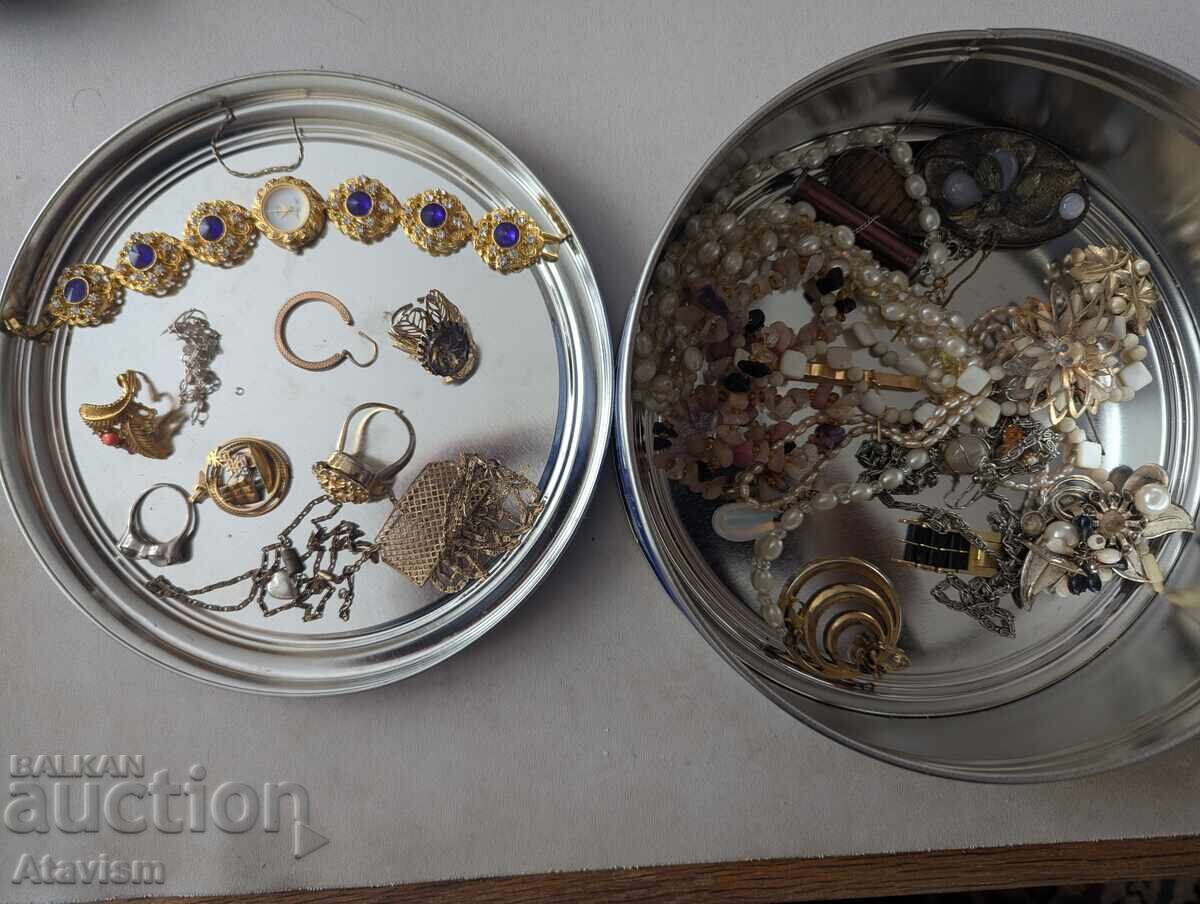 Lot bijuterii de la 0.01 euro Lot bijuterii de la 0.01 euro