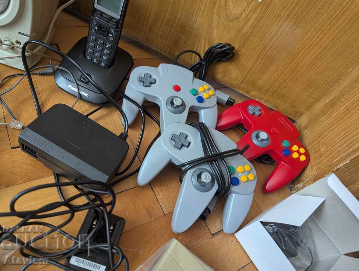 Delivery of Selling a mixed lot of old electronics