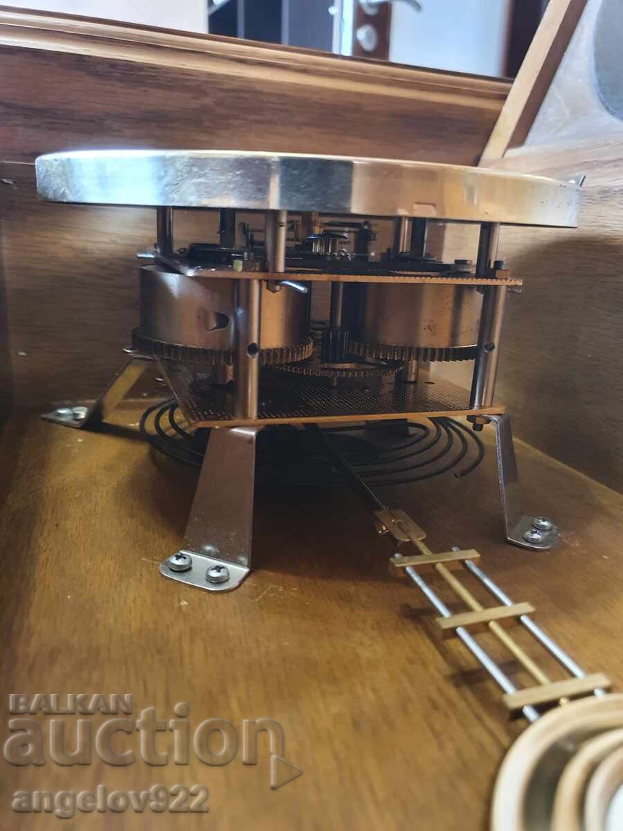 Όμορφο ρολόι τοίχου EMES ΛΕΙΤΟΥΡΓΙΚΟ - 5