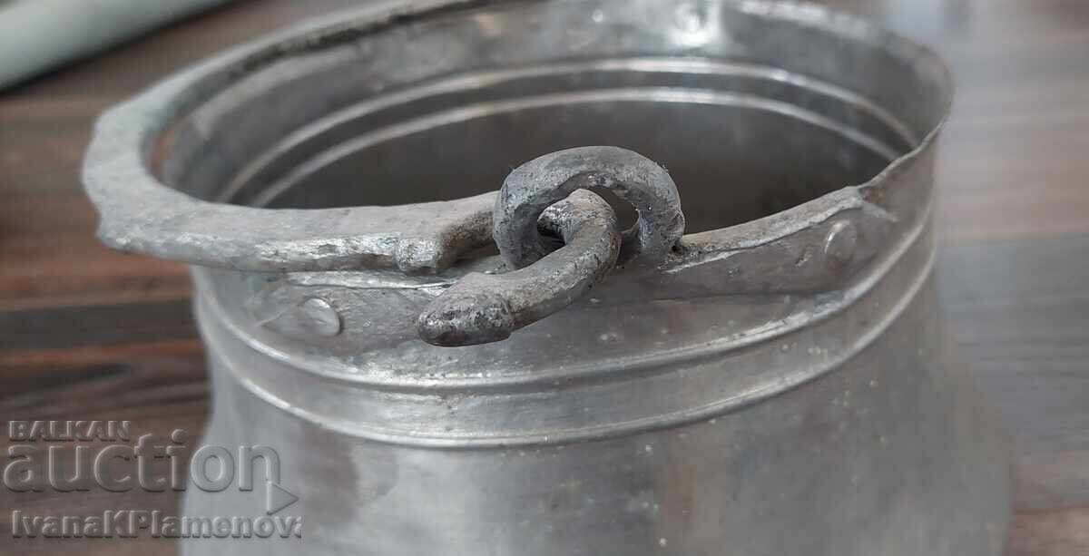 Delivery of Copper retro pot for connoisseurs Delivery of Copper retro pot for connoisseurs