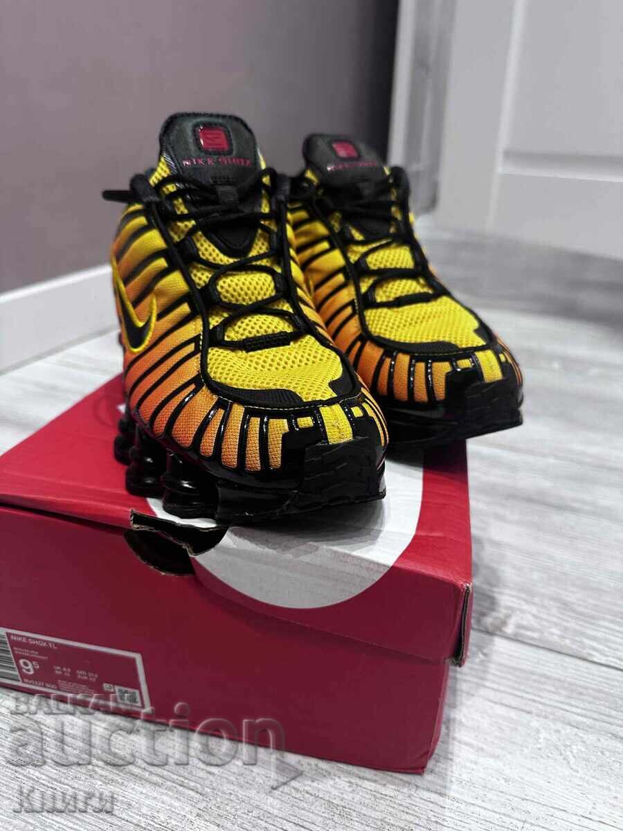 Auction Nike Shox Sneakers - Size 43 Auction Nike Shox Sneakers - Size 43