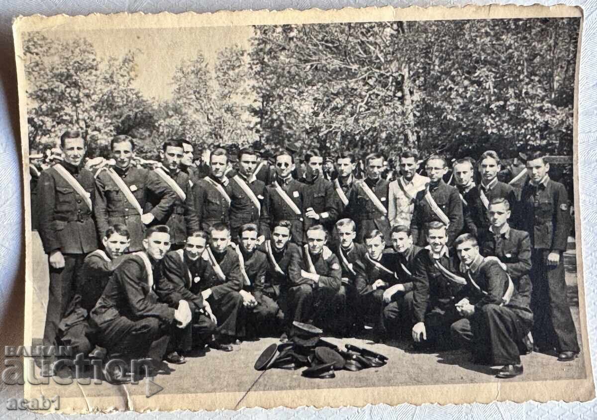 Абитуриенти