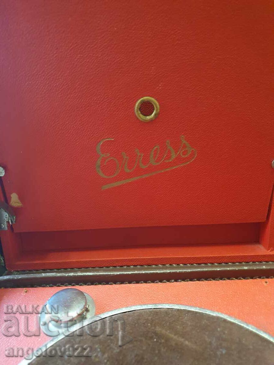 Delivery of Vintage ERRESS Gramophone
