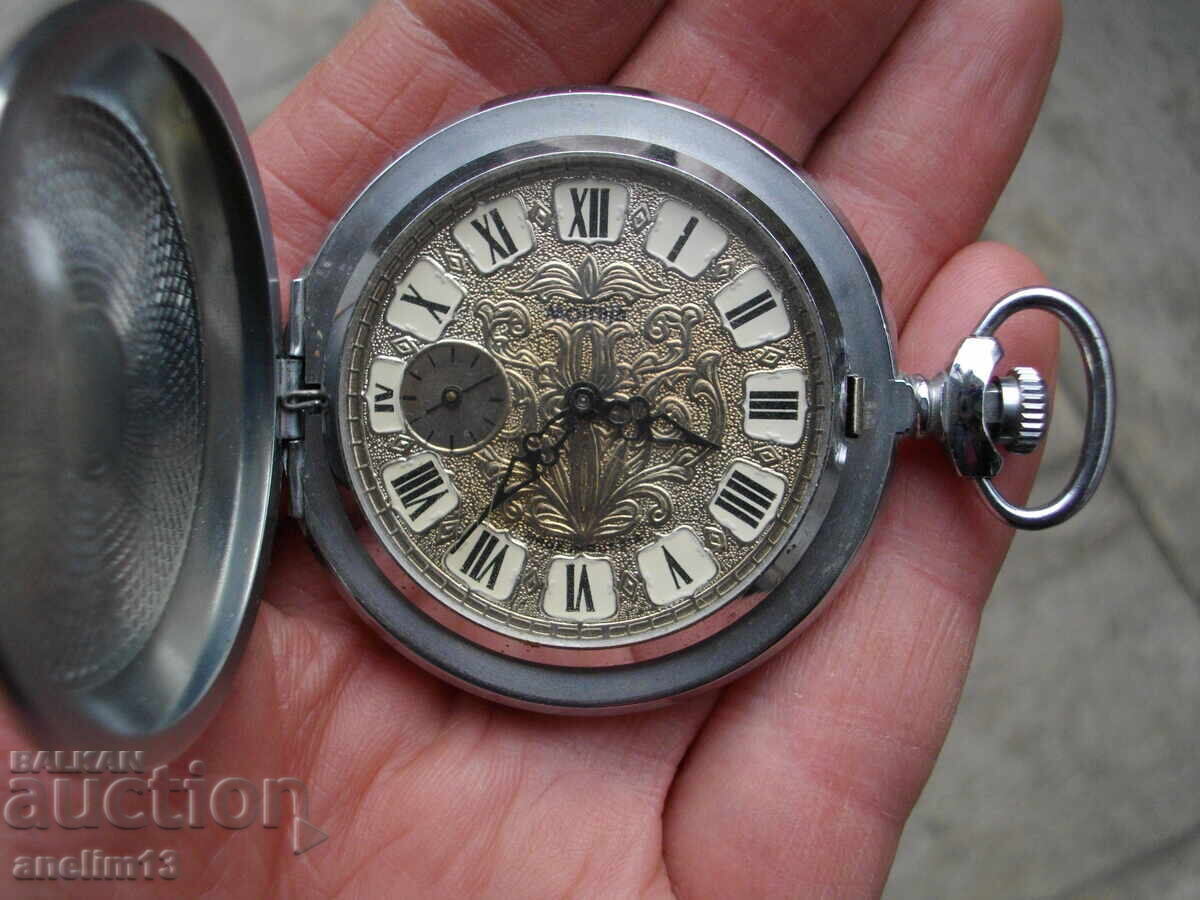 CAPAC COVER CEAS DE BUZUUNAR LIGHTNING LIGHTNING cu preț € 60.00 | 117.35 BGN