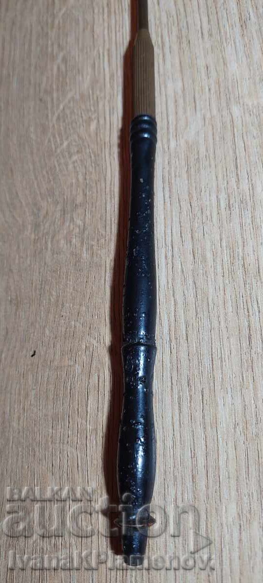 Аукцион Гасител за свещи бронз ретро за ценители Аукцион Гасител за свещи бронз ретро за ценители