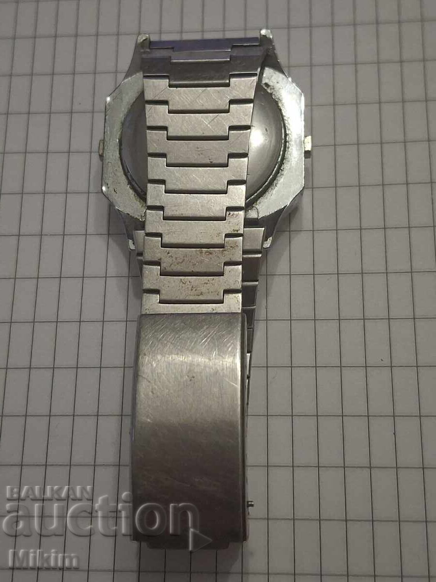 Auction  Men's Timex Watch