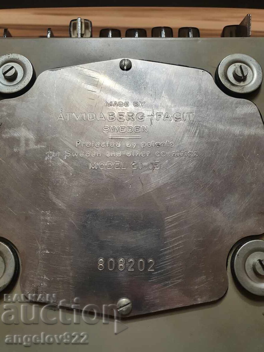 Винтидж калкулатор FACIT - 7