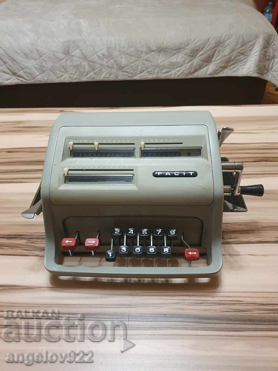 Винтидж калкулатор FACIT