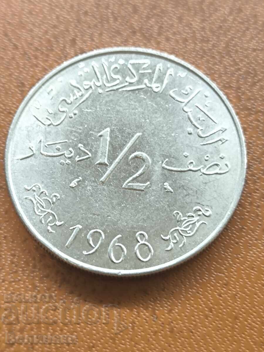 Delivery of 1/2 Dinar Tunisia 1968 Delivery of 1/2 Dinar Tunisia 1968