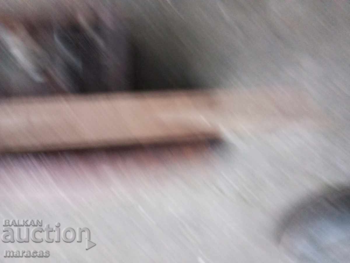 Части за Стар грамофон с цена € 15.00 | 29.34 лв.