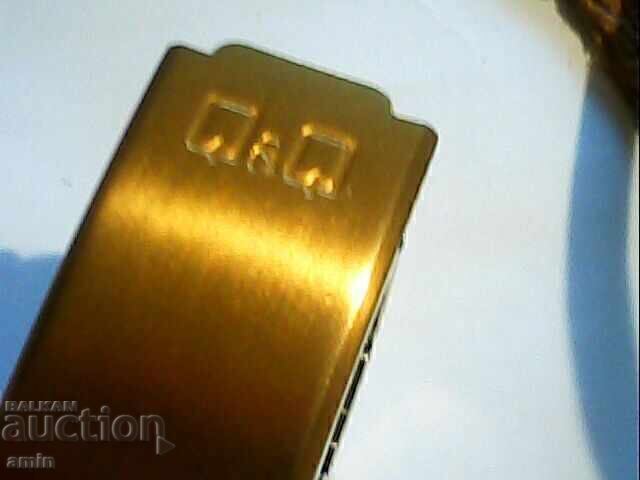 Delivery of Beautiful gold-plated QQ watch, original, working Delivery of Beautiful gold-plated QQ watch, original, working