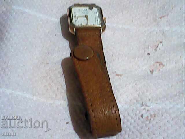 2 gold-plated Swiss watches, working, no battery with price € 20.00 | 39.12 BGN 2 gold-plated Swiss watches, working, no battery with price € 20.00 | 39.12 BGN