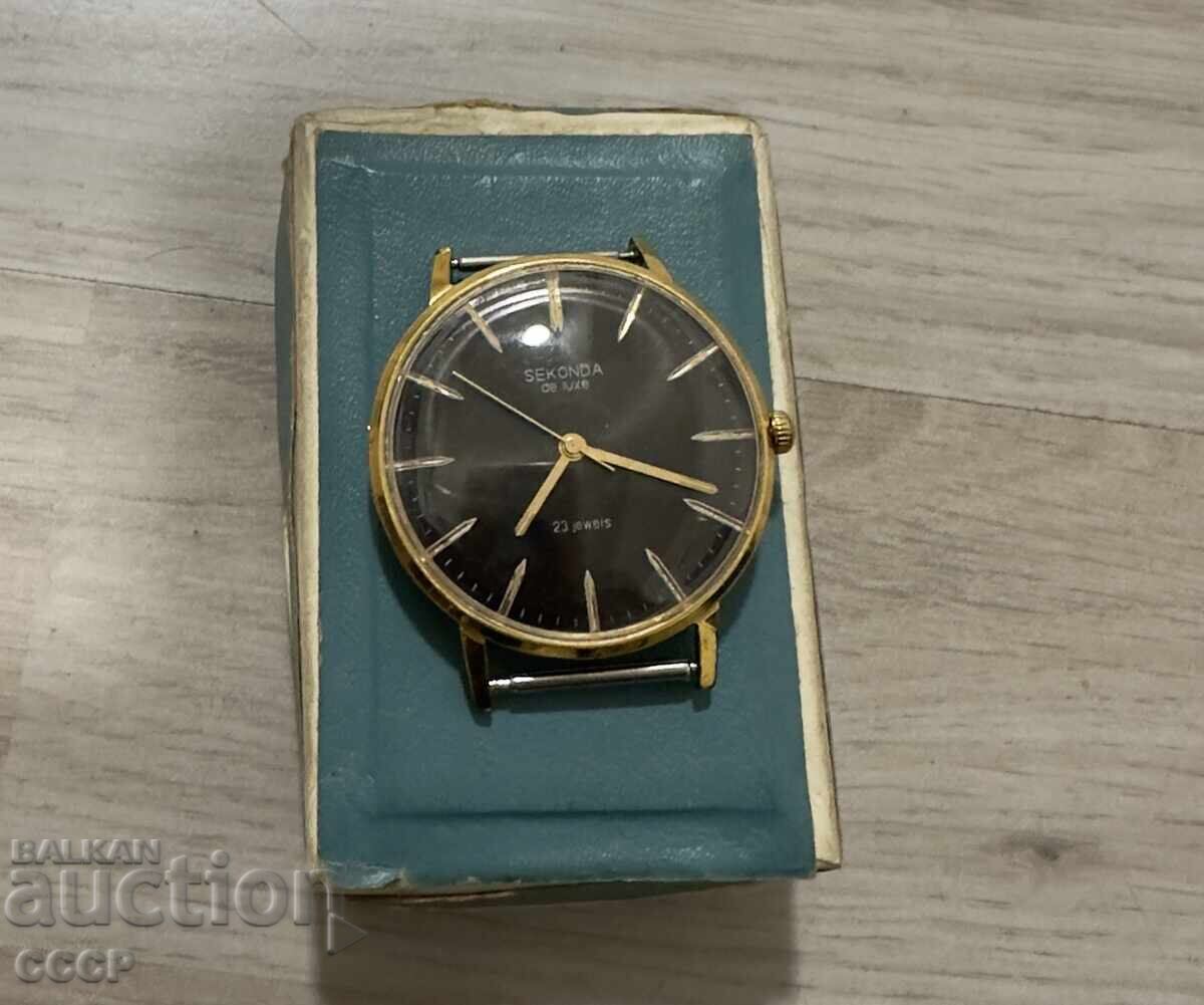 Δεύτερο Σπάνιο Σοβιετικό Ρολόι