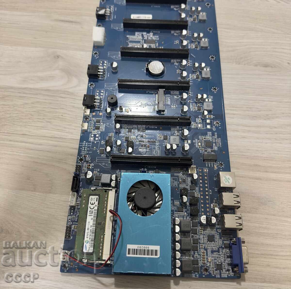 Placă de bază pentru Crypto cu preț € 2.00 | 3.91 BGN Placă de bază pentru Crypto cu preț € 2.00 | 3.91 BGN