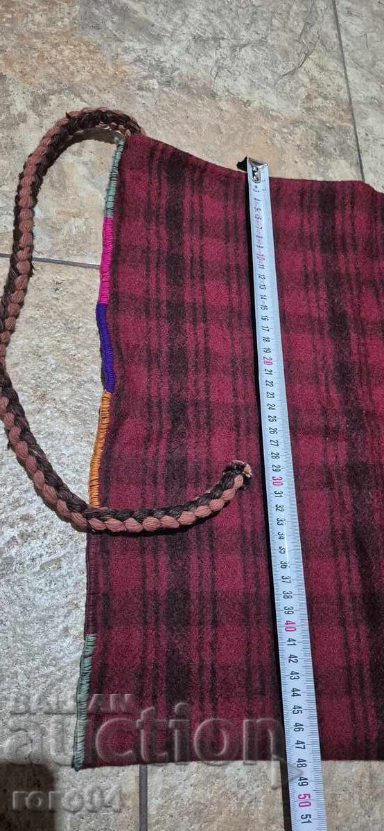 ТОРБА - ОВЧАРСКА - КОЛЕДАРСКА - 2 с цена € 25.99 | 50.83 лв.