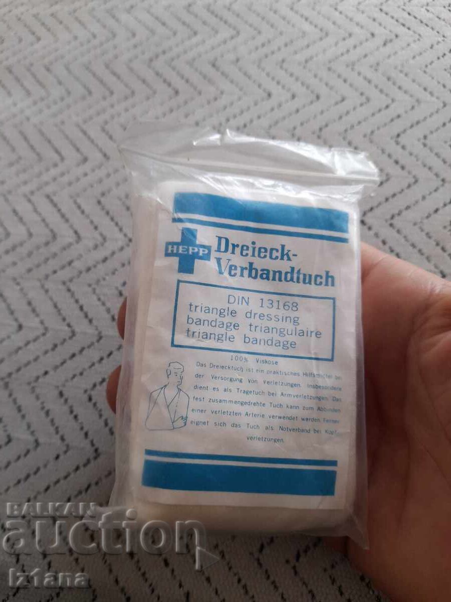 Prosop vechi pentru atelă pentru braț cu preț € 7.00 | 13.69 BGN Prosop vechi pentru atelă pentru braț cu preț € 7.00 | 13.69 BGN