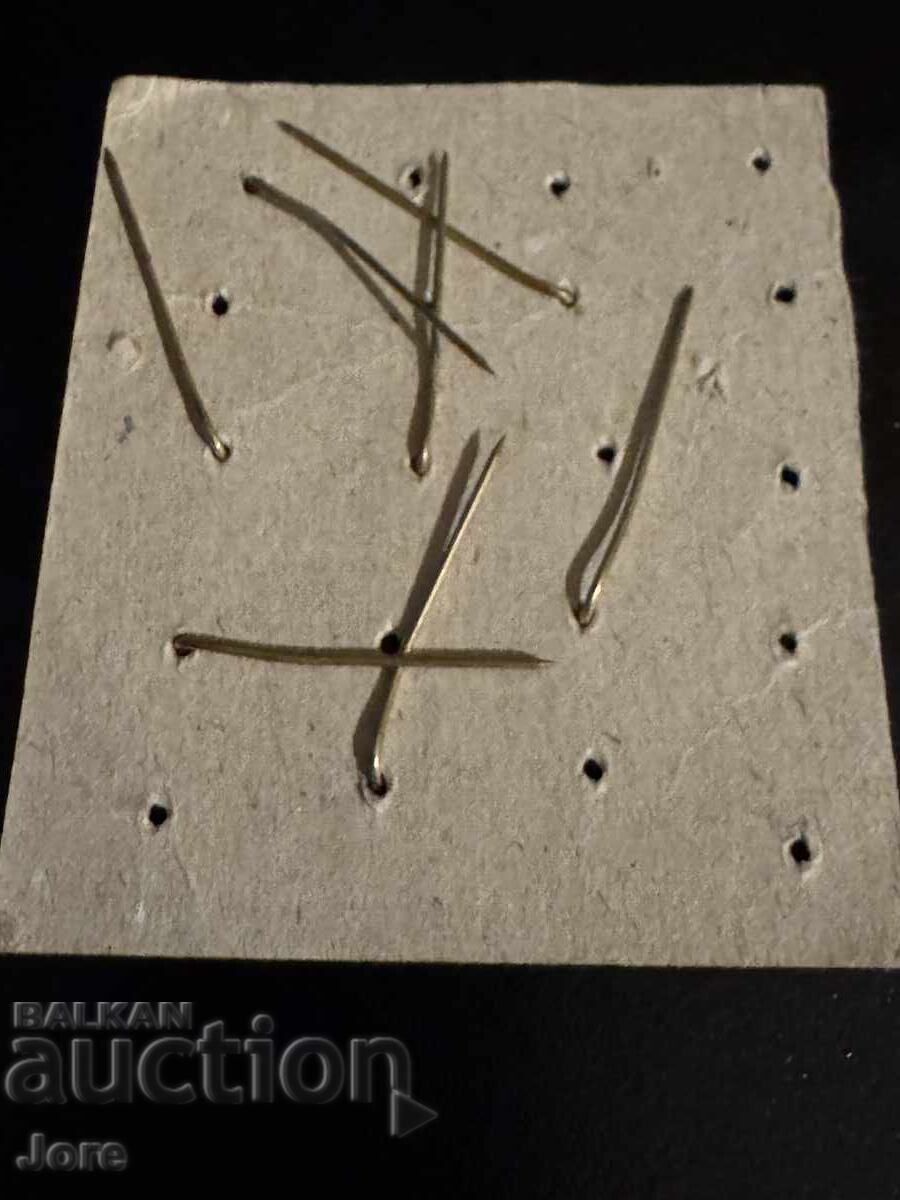 Licitație Vechi insigne CSKA Steagul Septembrie Licitație Vechi insigne CSKA Steagul Septembrie